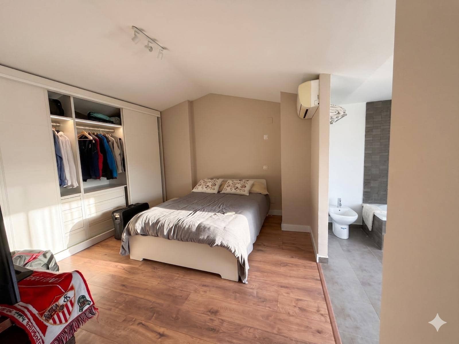 Adosado de 7 habitaciones en Rincón de la Victoria en venta con piscina garaje - 620.000 € (Ref: 9851957)