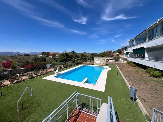 1 quarto Apartamento para venda em Puerto de la Torre, Málaga cidade com piscina - 155 000 € (Ref: 9860295)