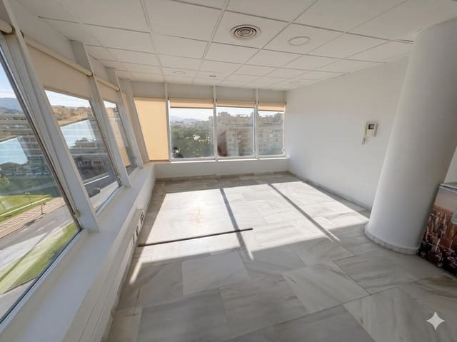 Büro zu vermieten in Finca La Palma, Málaga Stadt mit Garage - 2.500 € (Ref: 9867154)