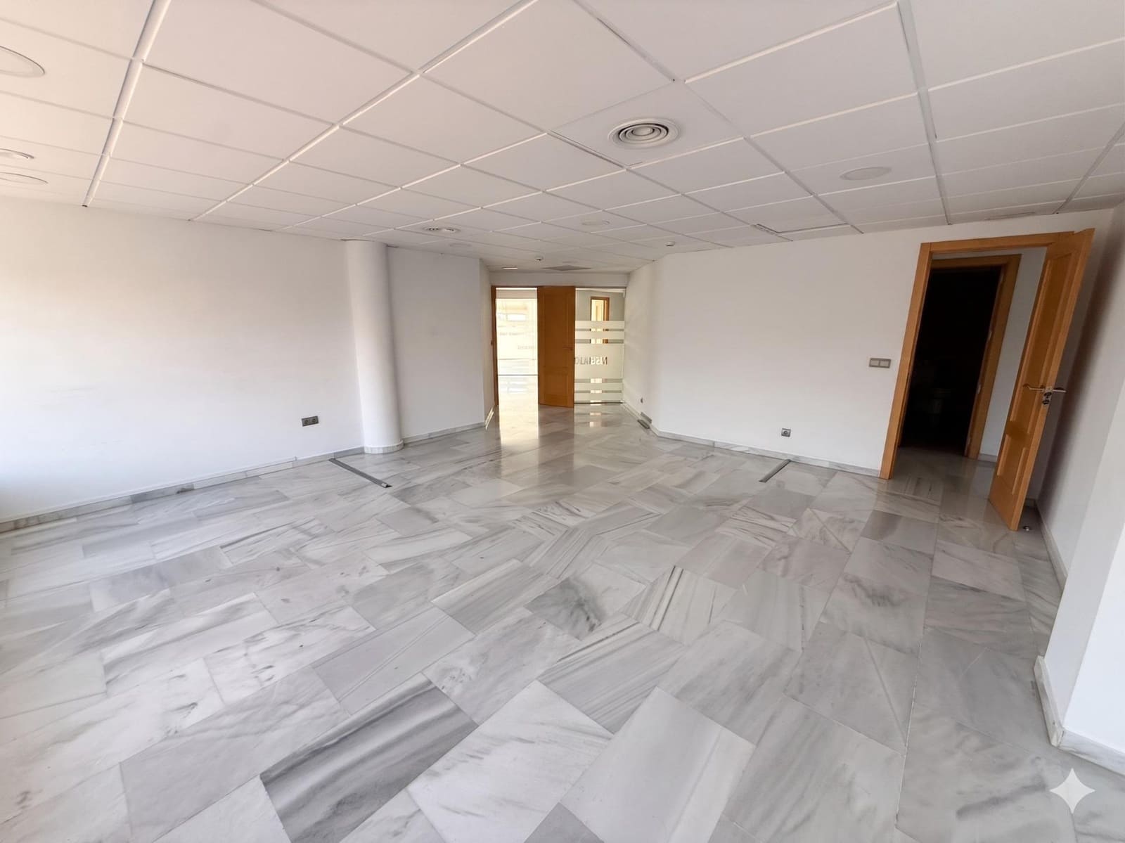 Büro zu vermieten in Malaga Stadt mit Garage - 2.500 € (Ref: 9867154)