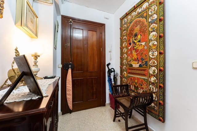 4 soveværelse Lejlighed til salg i Perchel Sur, Málaga by med garage - € 580.000 (Ref: 9876638)