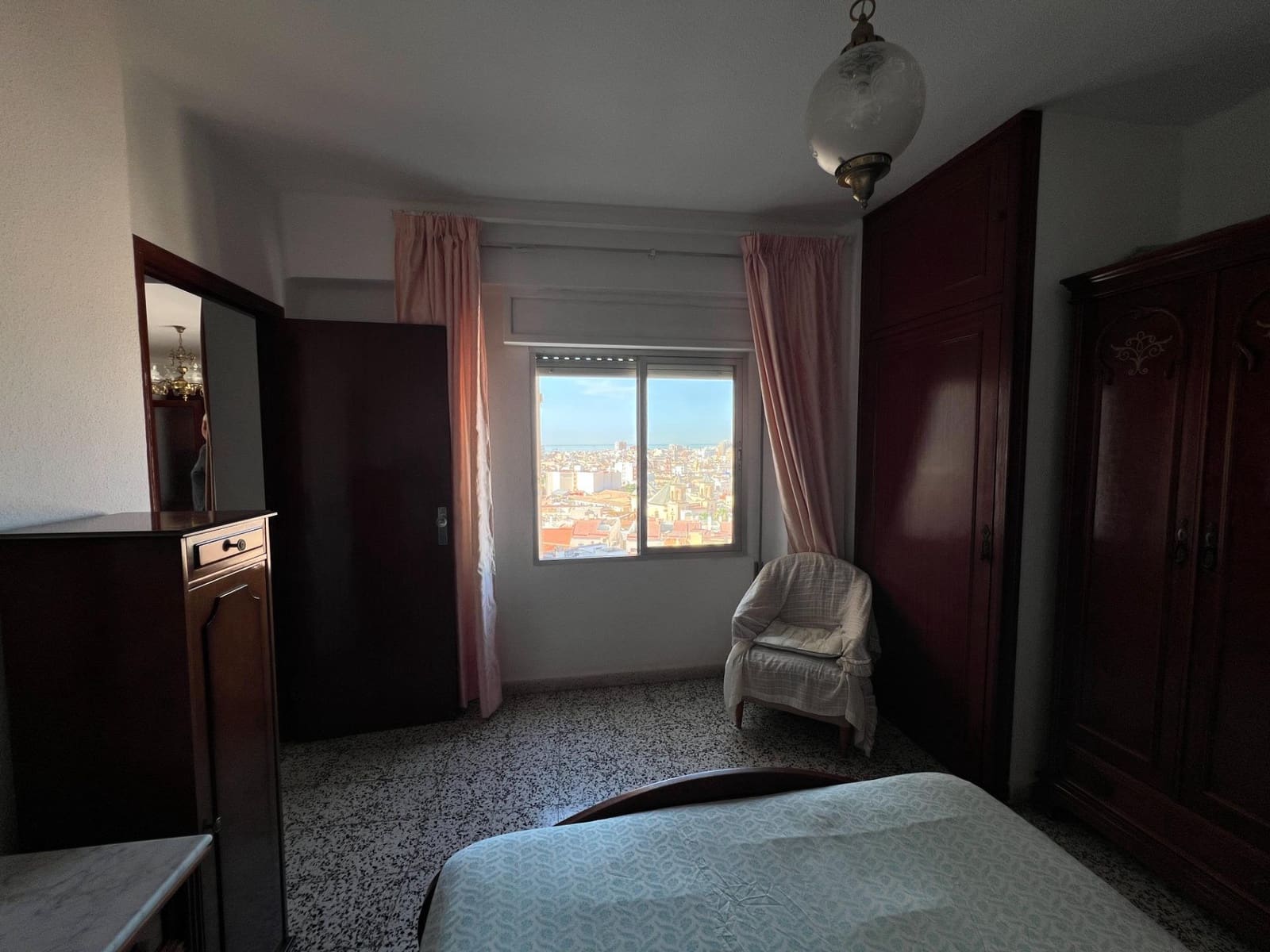 3 slaapkamer Flat te koop in Malaga stad - € 290.000 (Ref: 9876639)