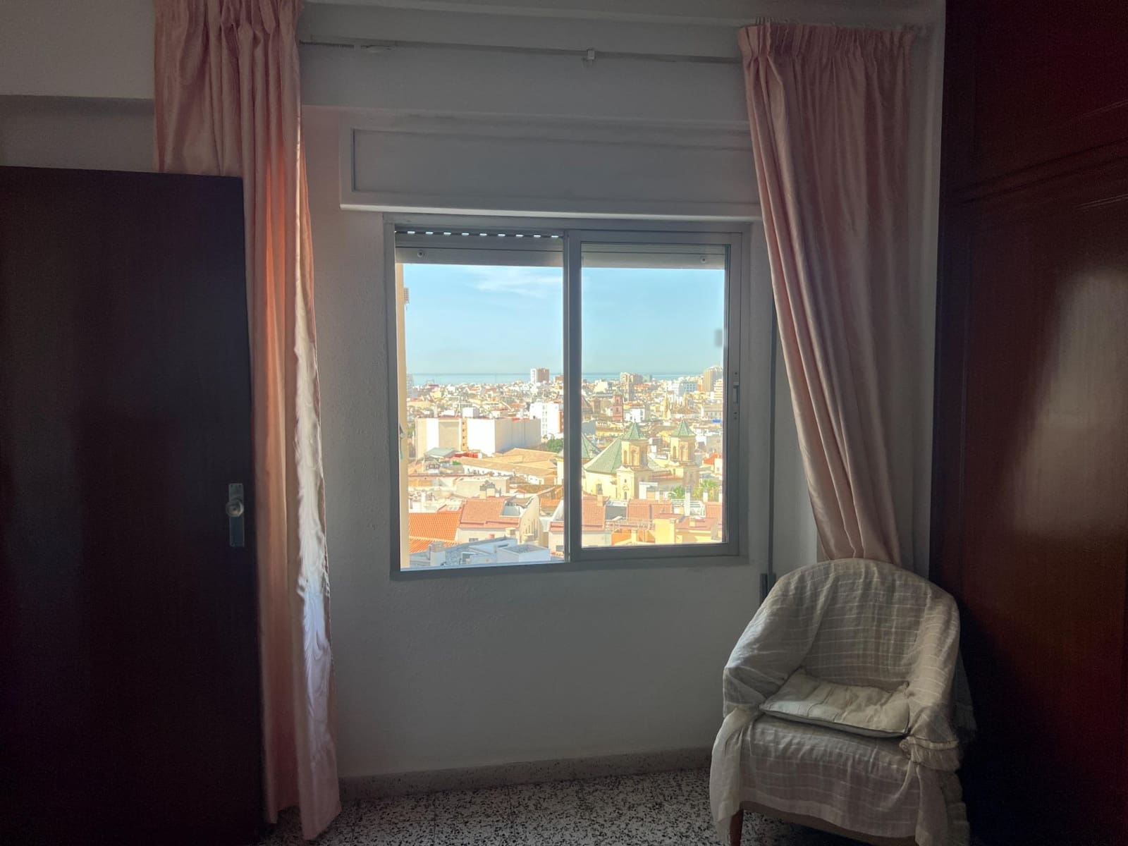 3 slaapkamer Flat te koop in Malaga stad - € 290.000 (Ref: 9876639)