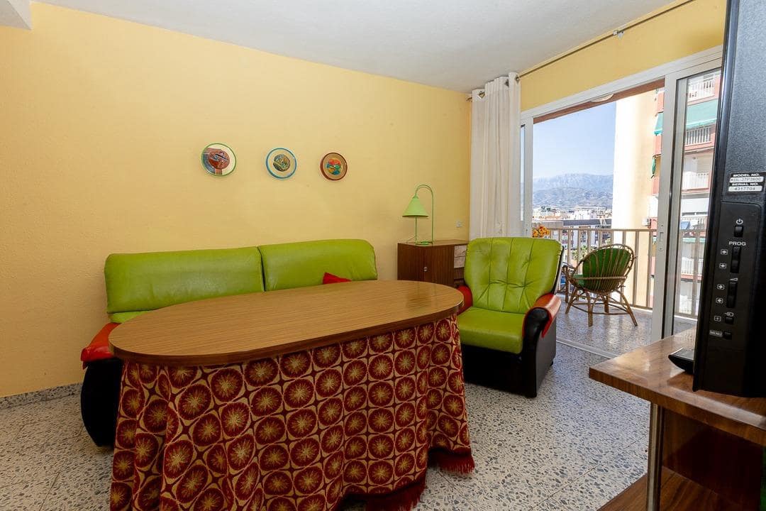 2 bedroom Apartment for sale in Torre del Mar - € 265,000 (Ref: 9879029)