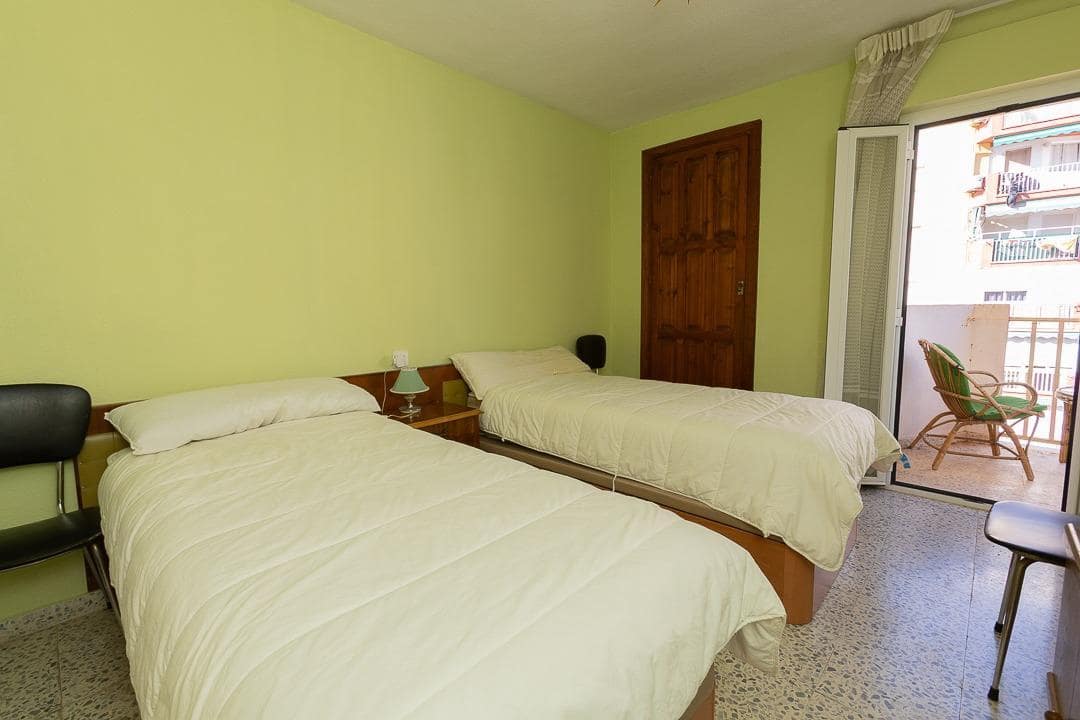 2 bedroom Apartment for sale in Torre del Mar - € 265,000 (Ref: 9879029)