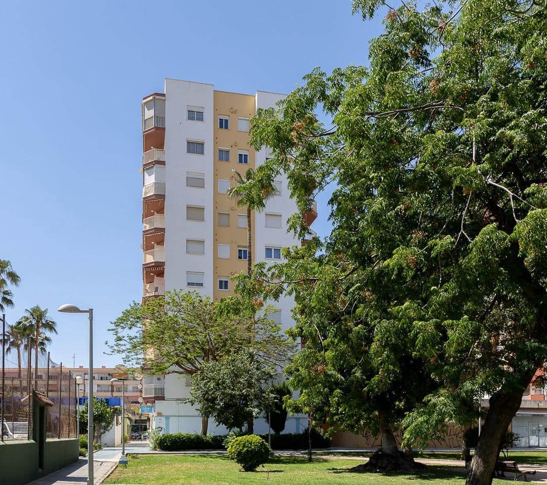 2 bedroom Apartment for sale in Torre del Mar - € 265,000 (Ref: 9879029)