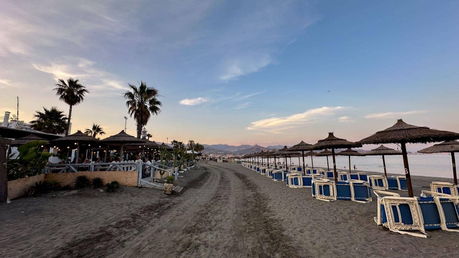 2 bedroom Apartment for sale in Torre del Mar - € 265,000 (Ref: 9879029)