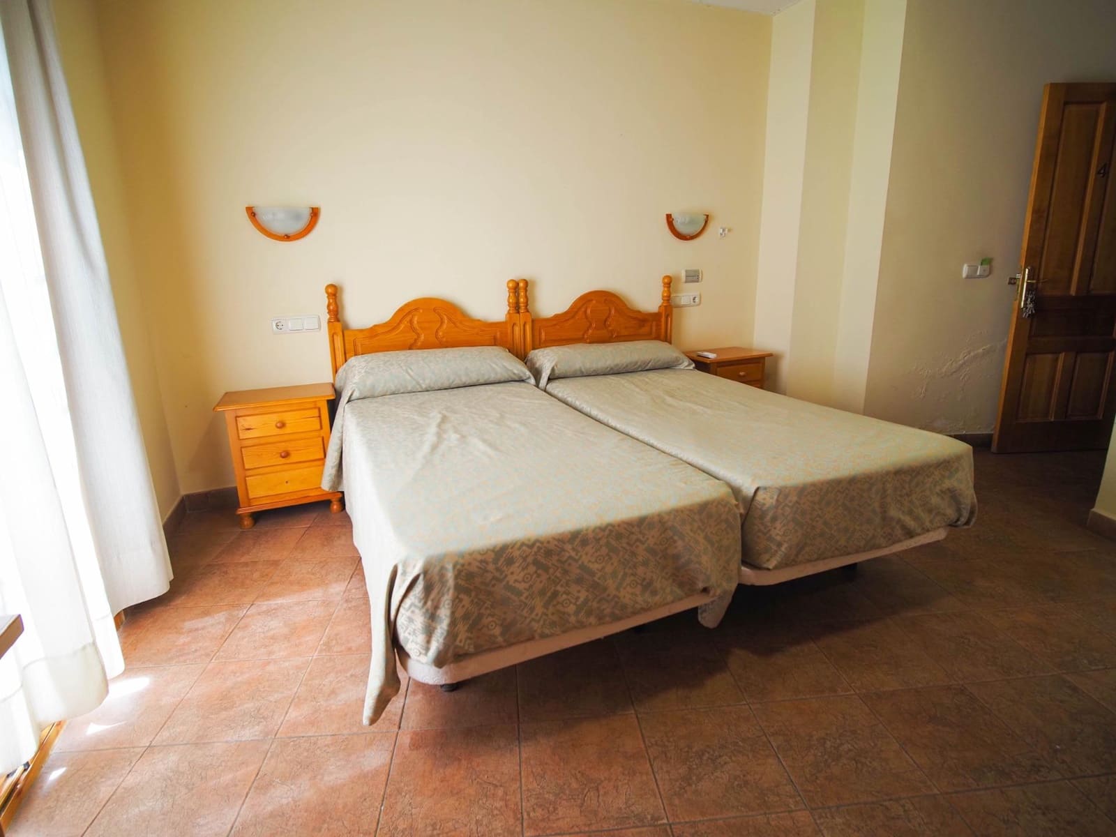 14 quarto Hotel para venda em Pizarra - 710 000 € (Ref: 9879030)