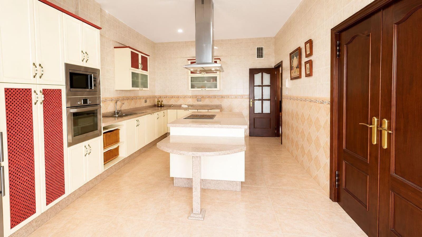 5 sovrum Villa till salu i Colmenar med garage - 396 000 € (Ref: 9890588)