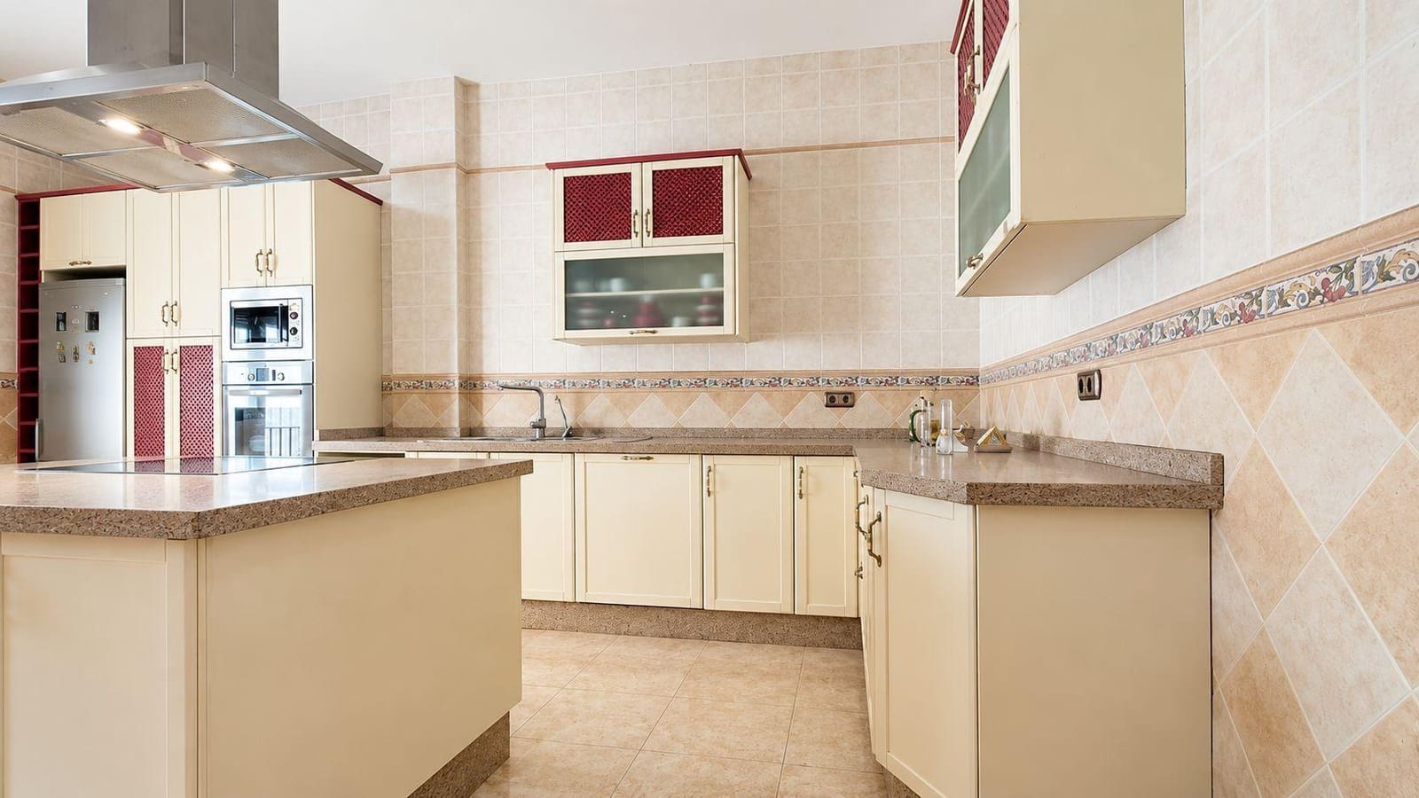 5 sovrum Villa till salu i Colmenar med garage - 396 000 € (Ref: 9890588)