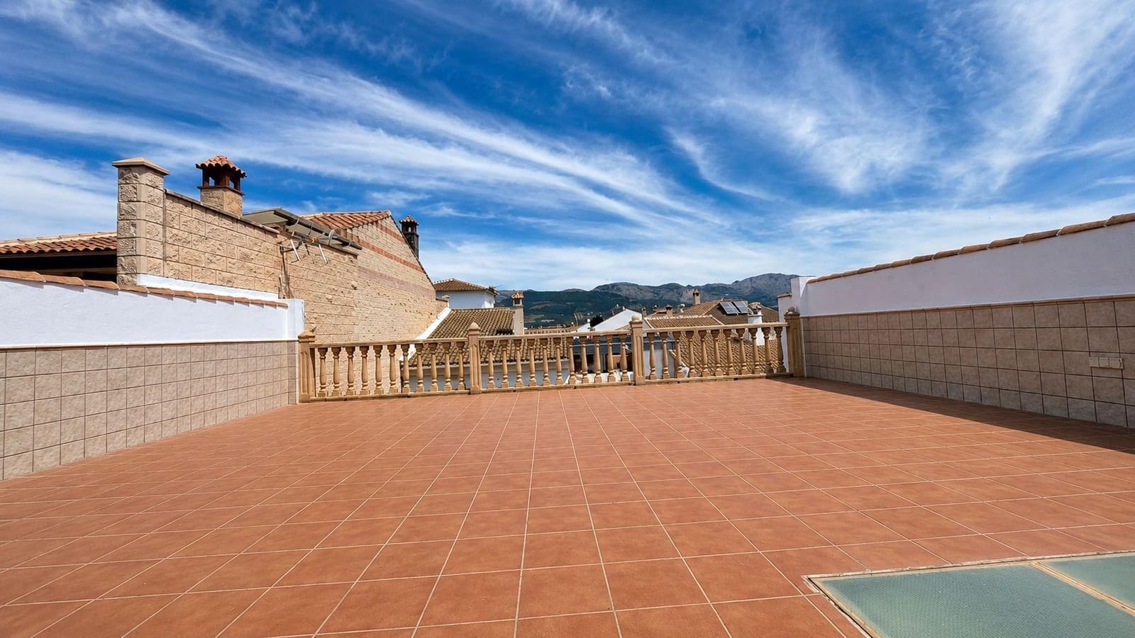 5 sovrum Villa till salu i Colmenar med garage - 396 000 € (Ref: 9890588)