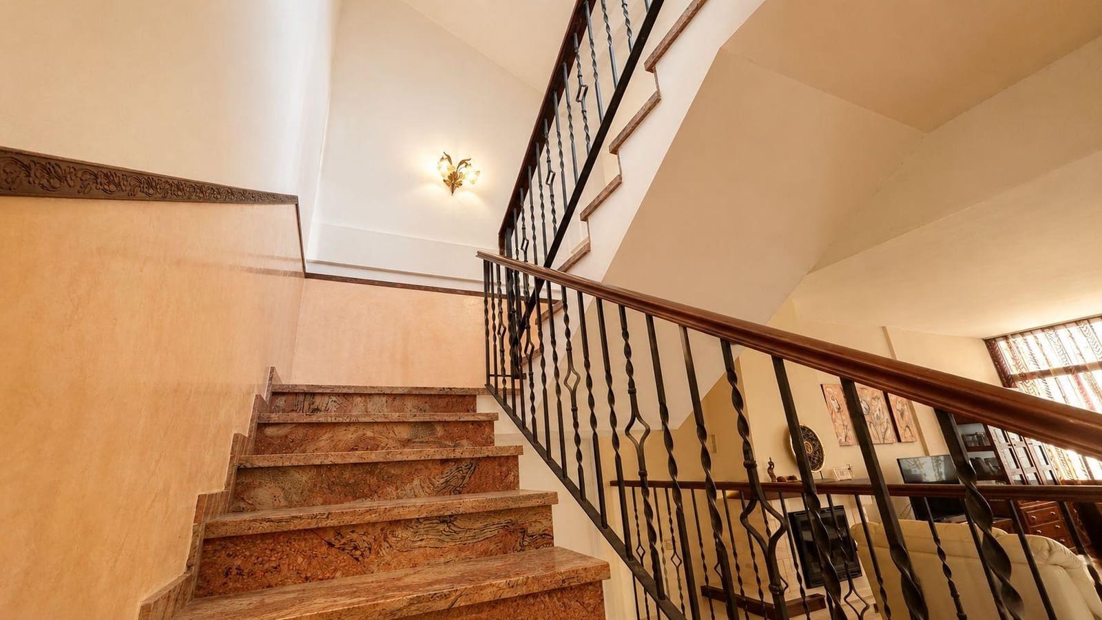 5 sovrum Villa till salu i Colmenar med garage - 396 000 € (Ref: 9890588)