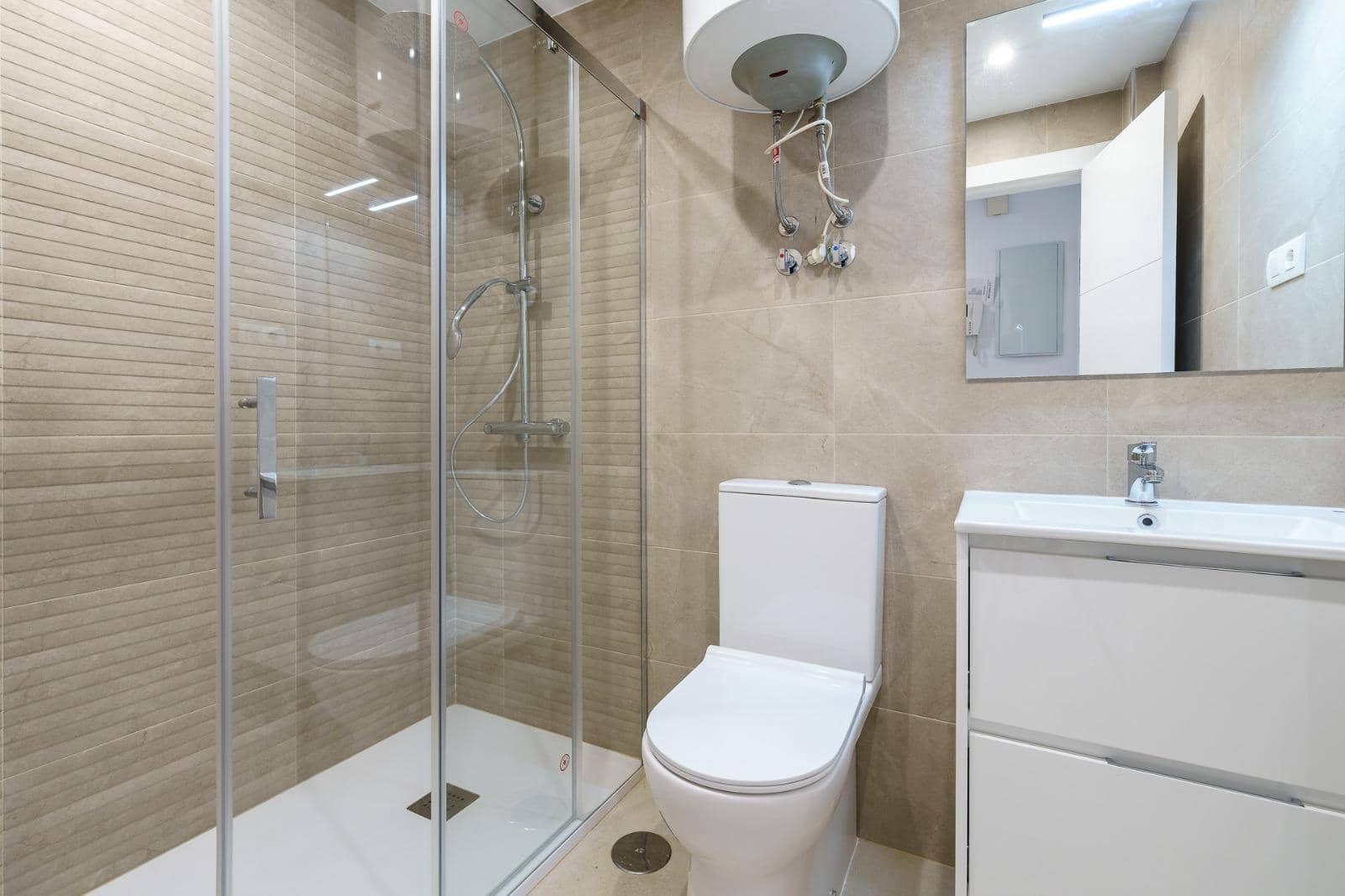 1 sovrum Studio att hyra i Malaga stad - 700 € (Ref: 9904199)