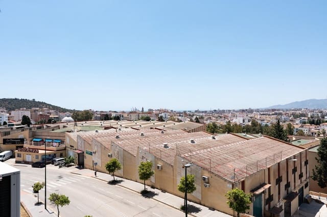 4 sypialnia Mieszkanie na sprzedaż w Miasto Málaga - 360 000 € (Ref: 9911245)