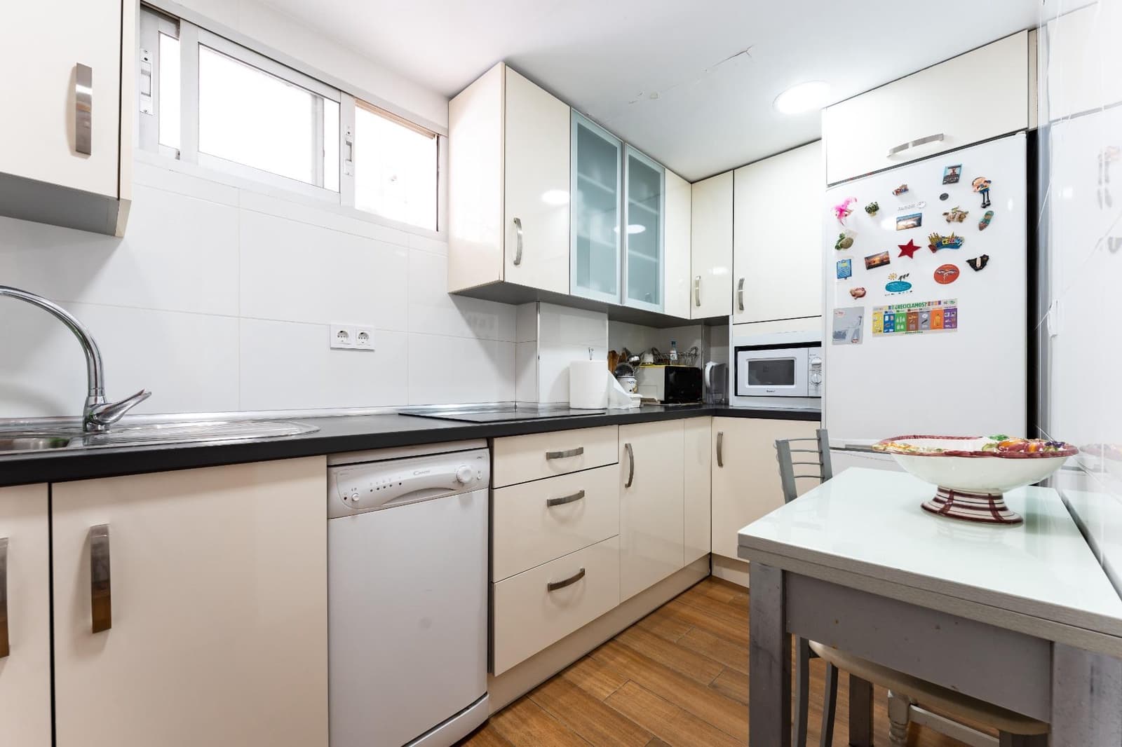 4 sypialnia Mieszkanie na sprzedaż w Miasto Malaga - 360 000 € (Ref: 9911245)