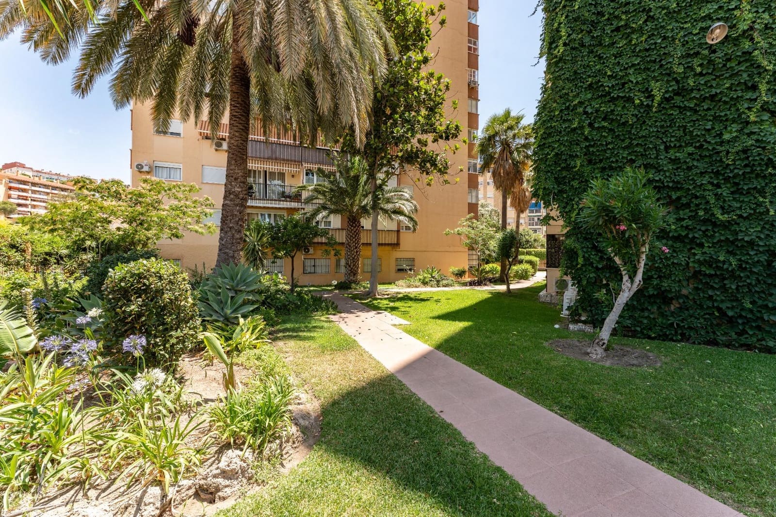 4 sypialnia Mieszkanie na sprzedaż w Miasto Malaga - 360 000 € (Ref: 9911245)