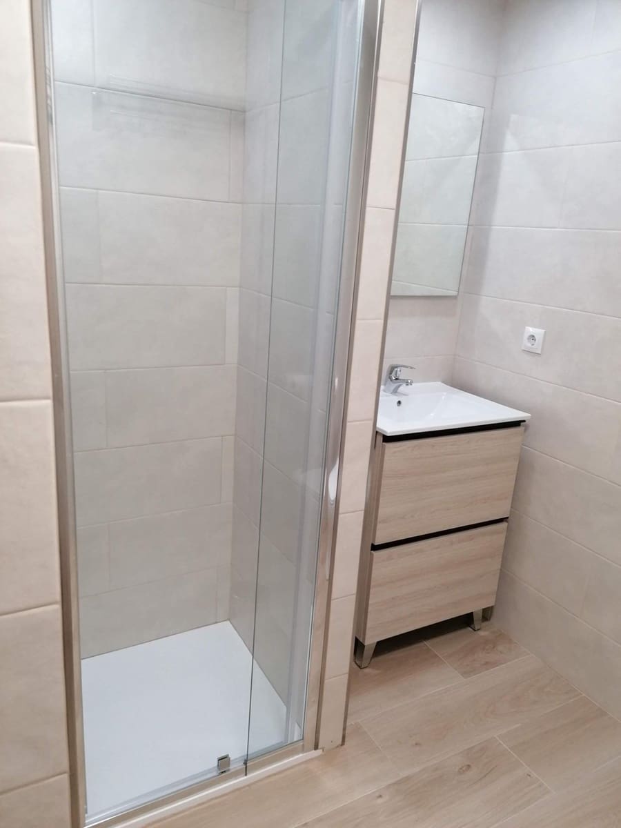 1 quarto Apartamento para arrendar em Malaga cidade - 900 € (Ref: 9920624)