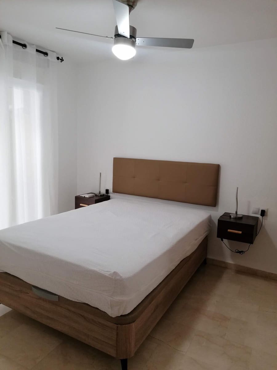 1 quarto Apartamento para arrendar em Malaga cidade - 900 € (Ref: 9920624)
