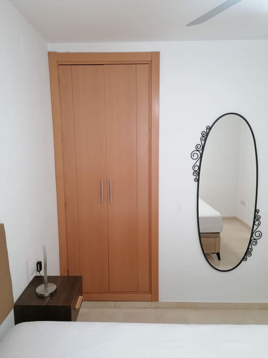 1 quarto Apartamento para arrendar em Malaga cidade - 900 € (Ref: 9920624)