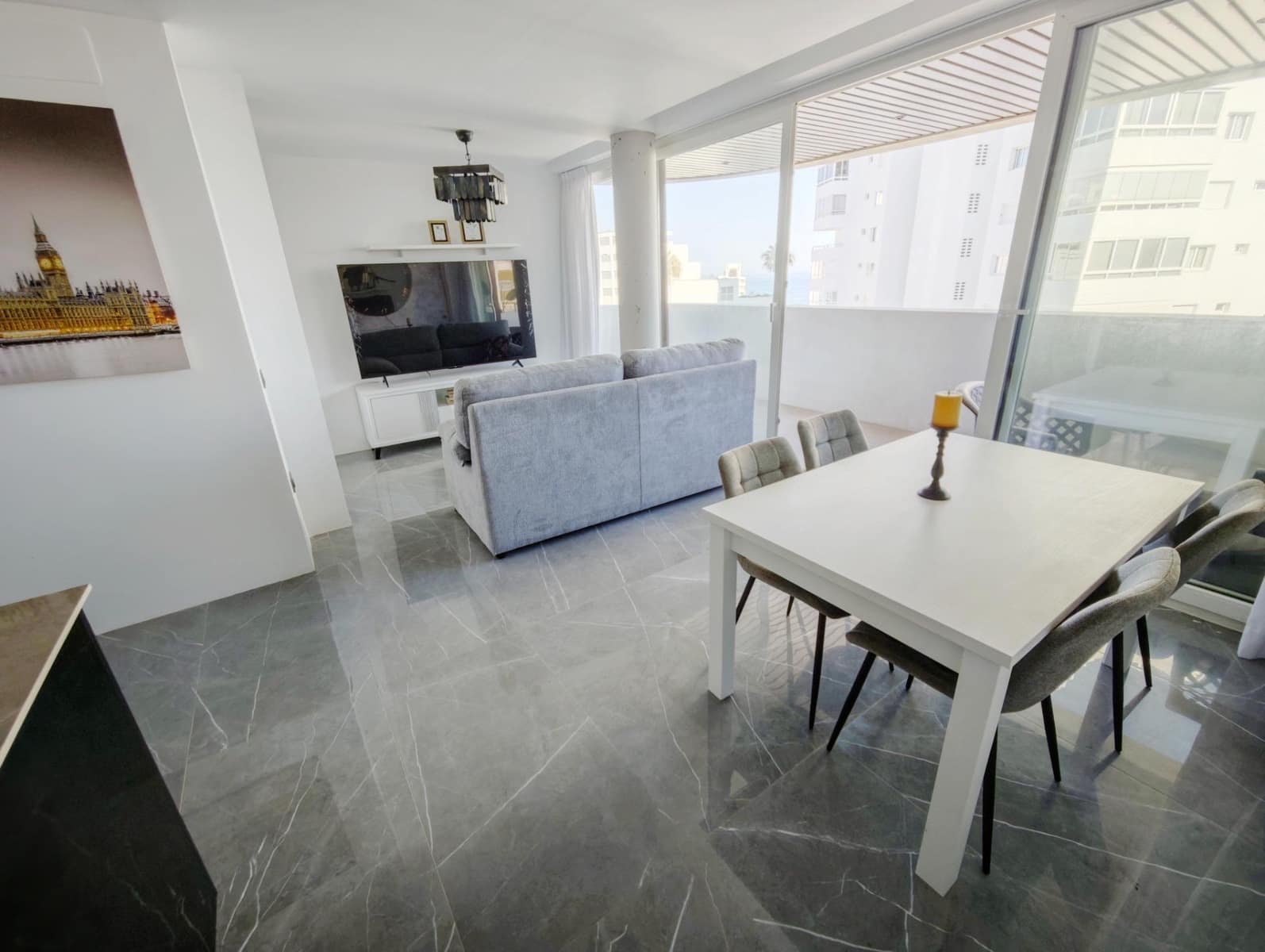 2 soveværelse Lejlighed til salg i Arroyo de la Miel med garage - € 530.000 (Ref: 9940349)