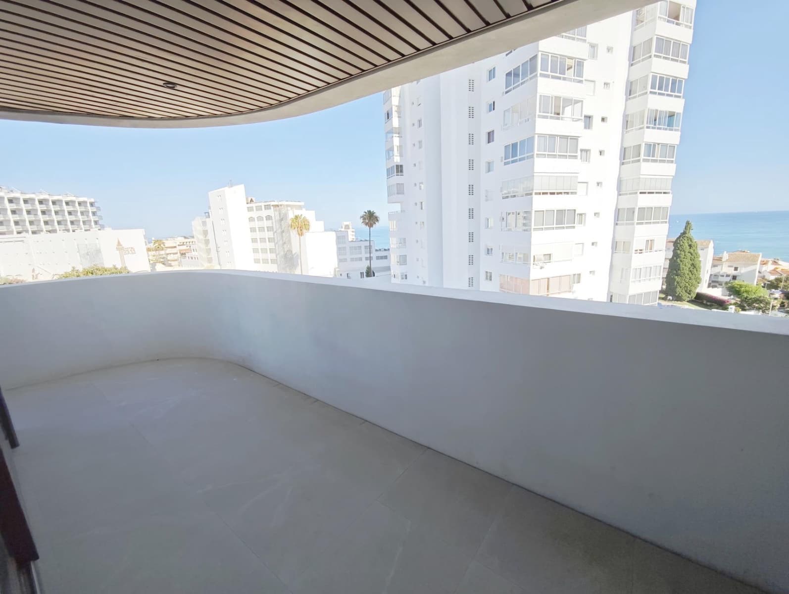 2 soveværelse Lejlighed til salg i Arroyo de la Miel med garage - € 530.000 (Ref: 9940349)