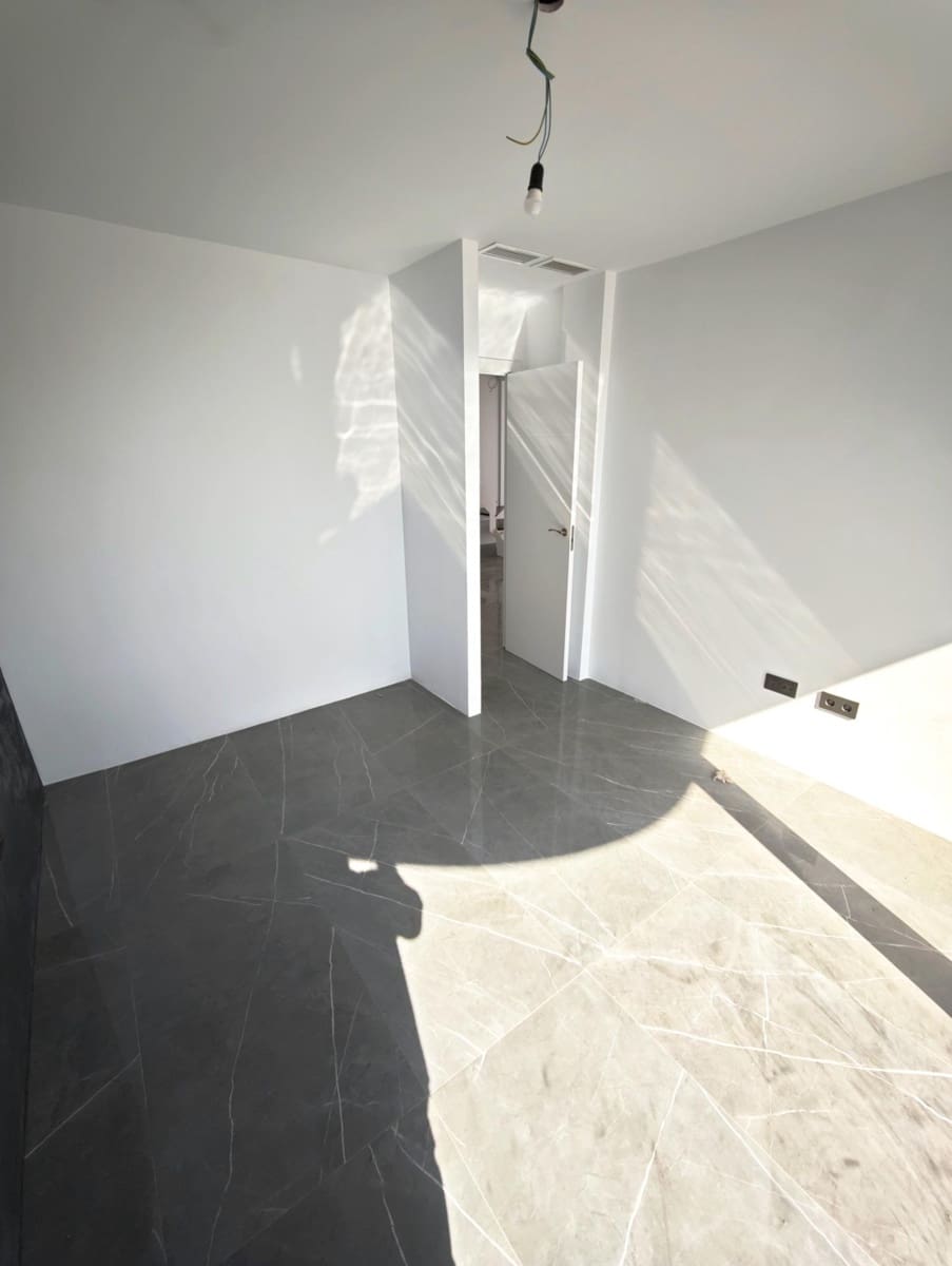 2 soveværelse Penthouse til salg i Arroyo de la Miel med swimmingpool garage - € 750.000 (Ref: 9940350)