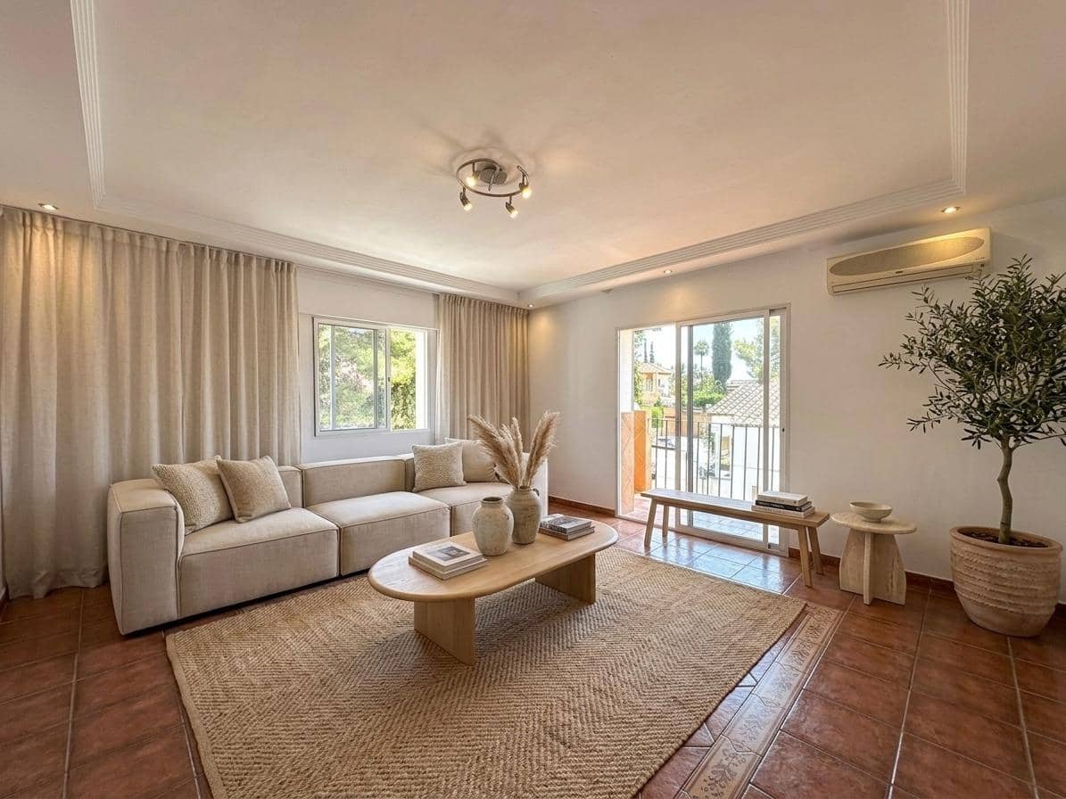 3 bedroom Apartment for sale in El Coto - € 260,000 (Ref: 9942719)