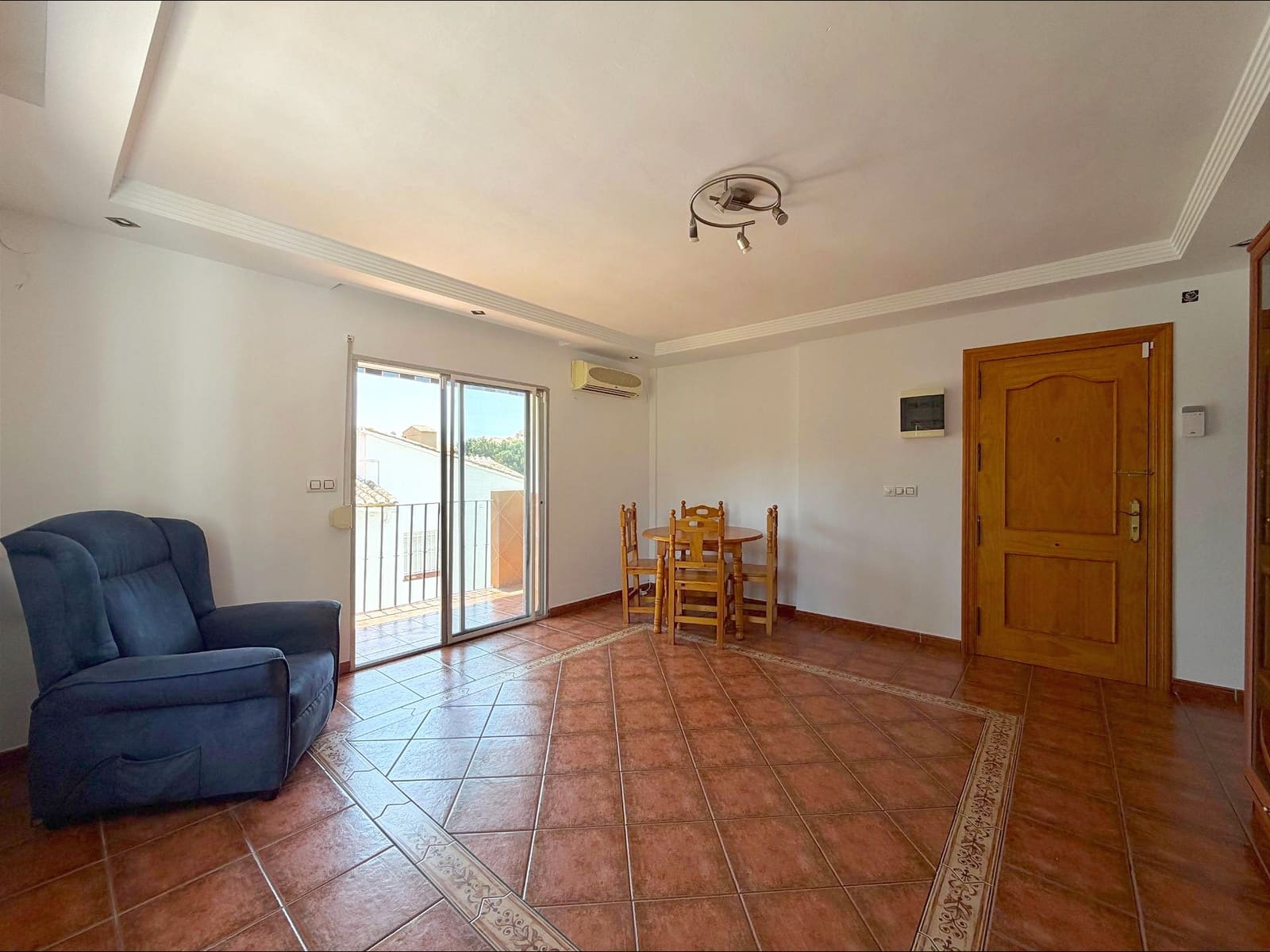 3 bedroom Apartment for sale in El Coto - € 260,000 (Ref: 9942719)