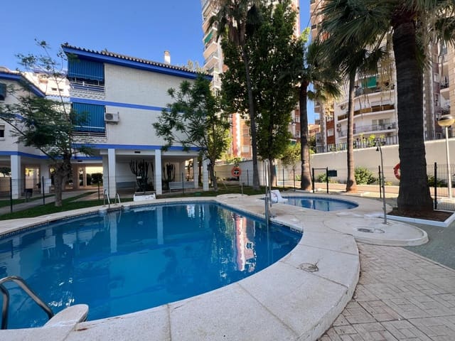 2 sovrum Takvåning till salu i Portada Alta, Málaga stad med pool - 290 000 € (Ref: 9950010)