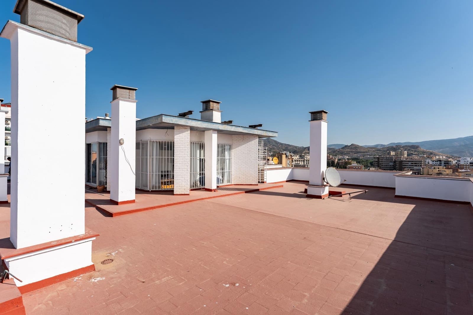 Ático de 1 habitación en Málaga ciudad en venta con piscina - 290.000 € (Ref: 9950010)