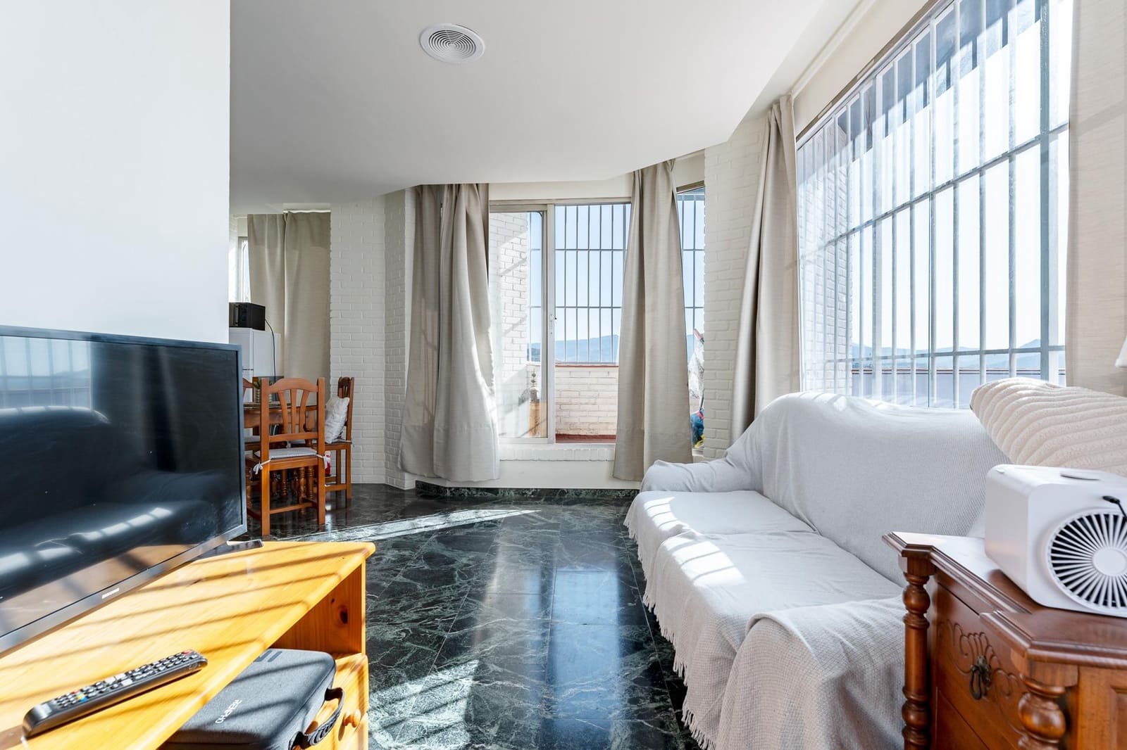 Ático de 1 habitación en Málaga ciudad en venta con piscina - 290.000 € (Ref: 9950010)