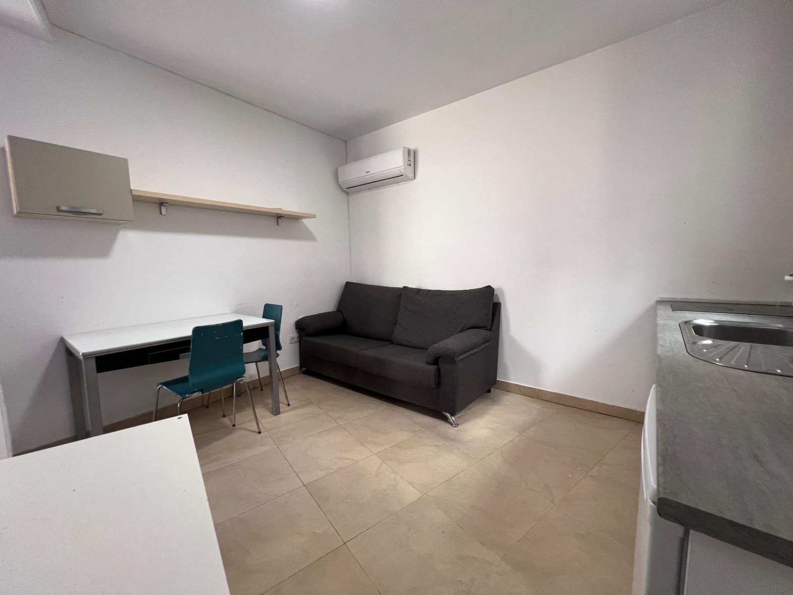 Asunto vuokrattavana paikassa Malaga kaupunki - 900 € (Ref: 9954401)