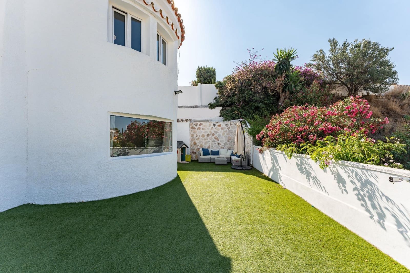 4 bedroom Villa for sale in Arroyo de la Miel with pool garage - € 949,000 (Ref: 9963326)