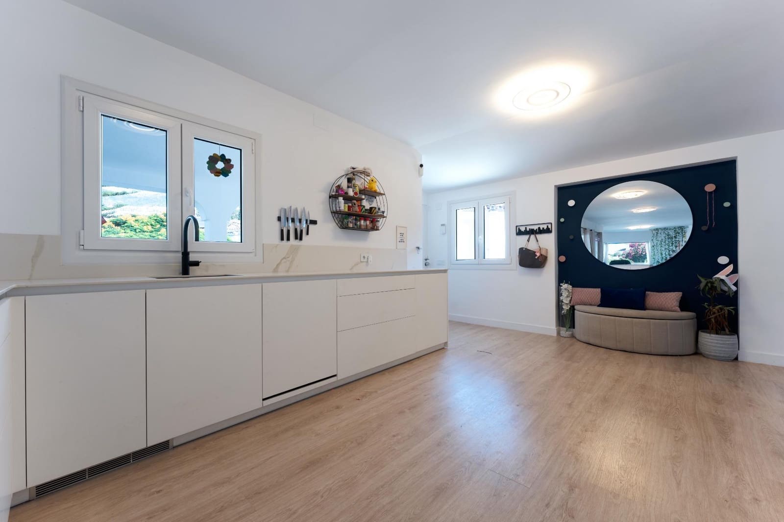 4 bedroom Villa for sale in Arroyo de la Miel with pool garage - € 949,000 (Ref: 9963326)