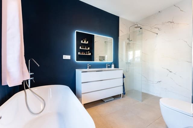 4 camera da letto Villa in vendita in Arroyo de la Miel, Benalmádena con piscina garage - 949.000 € (Rif: 9963326)