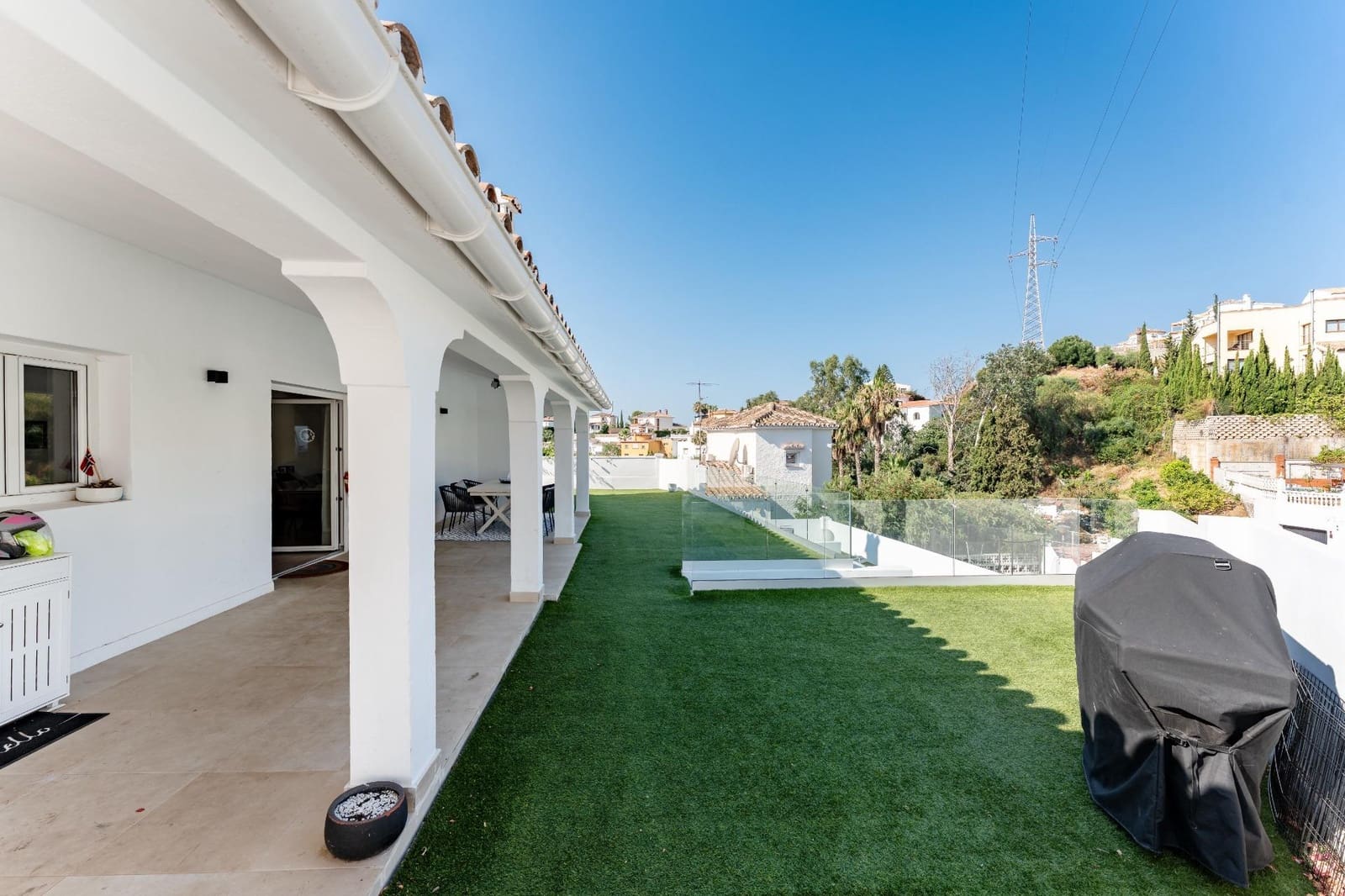 4 bedroom Villa for sale in Arroyo de la Miel with pool garage - € 949,000 (Ref: 9963326)