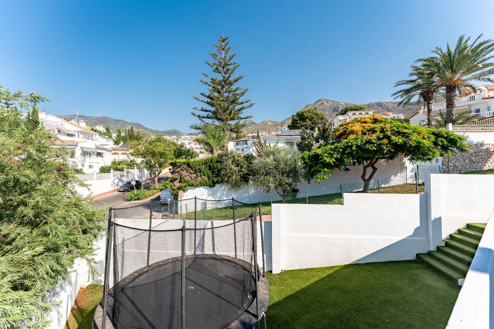4 bedroom Villa for sale in Arroyo de la Miel with pool garage - € 949,000 (Ref: 9963326)