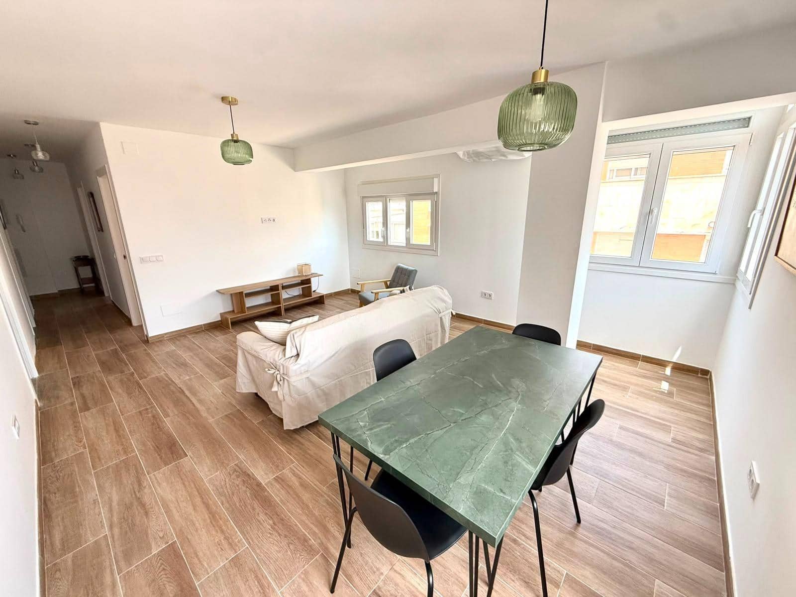 2 bedroom Flat for rent in Malaga city - € 1,600 (Ref: 9965514)