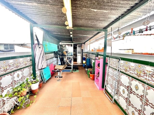 3 soverom Hus til salgs i El Tarajal, Málaga by - € 370 000 (Ref: 9965516)