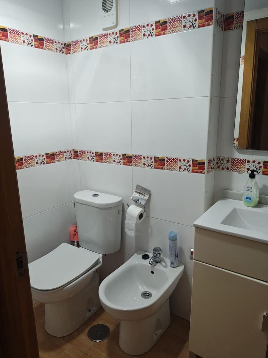 3 sovrum Lägenhet till salu i Malaga stad - 250 000 € (Ref: 9973523)