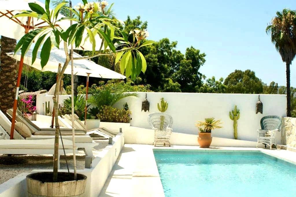 10 camera da letto Finca/Casa di Campagna in vendita in Alhaurin el Grande con piscina garage - 1.395.000 € (Rif: 9983201)