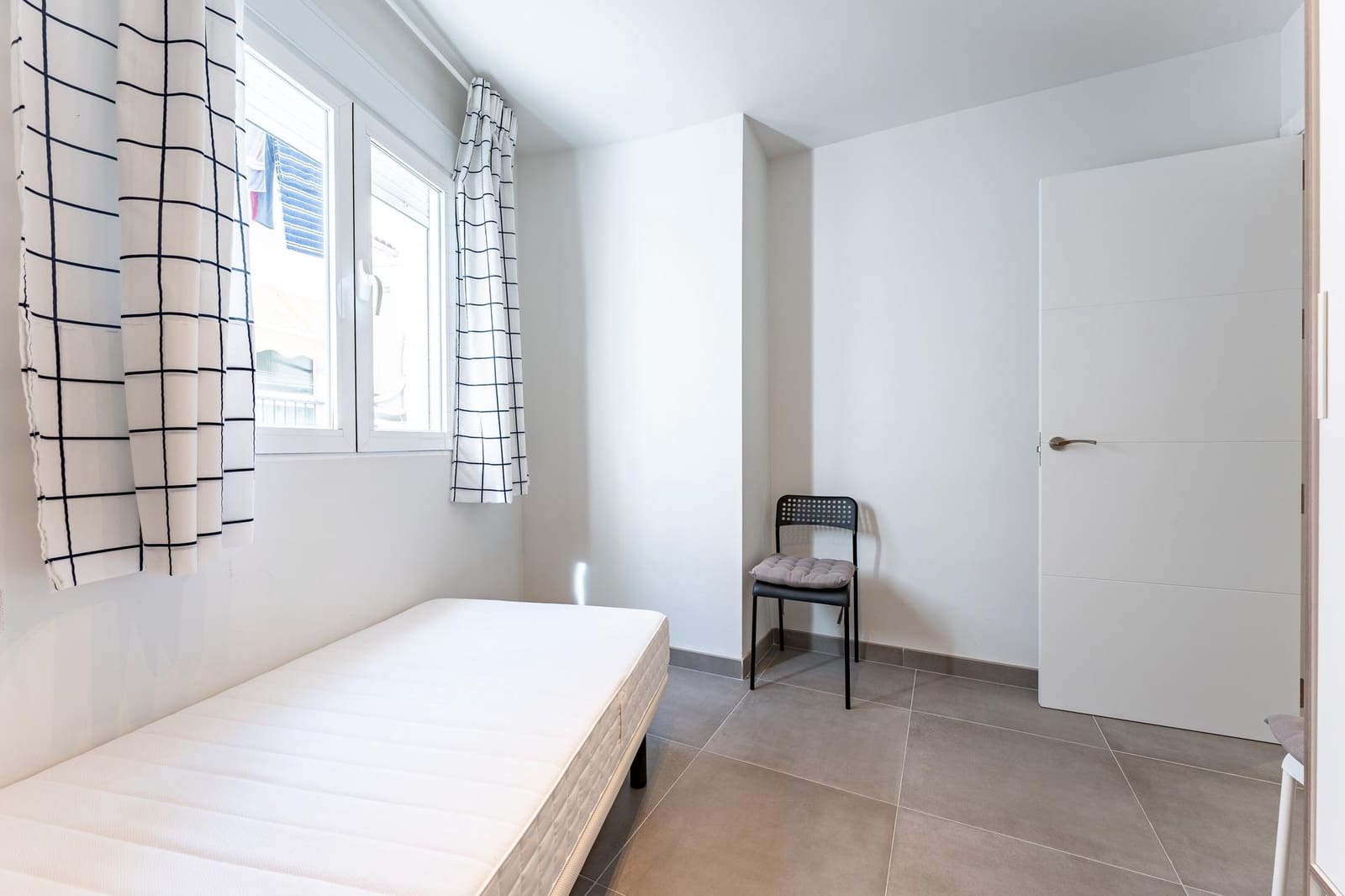 3 makuuhuone Huoneisto vuokrattavana paikassa Malaga kaupunki - 1 100 € (Ref: 9985132)