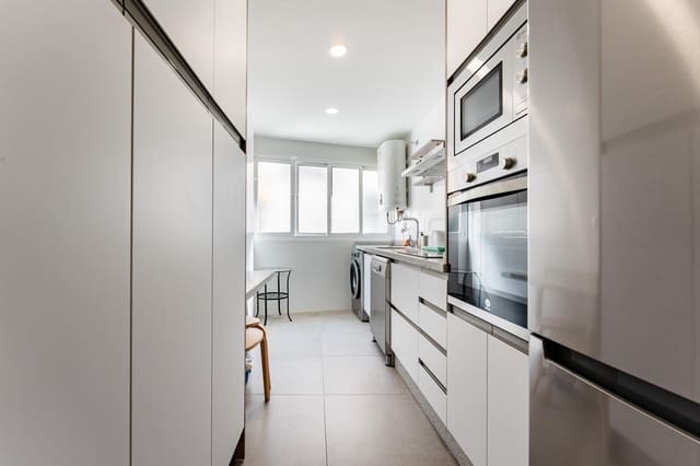 3 makuuhuone Huoneisto vuokrattavana paikassa El Molinillo, Málaga kaupunki - 1 100 € (Ref: 9985132)