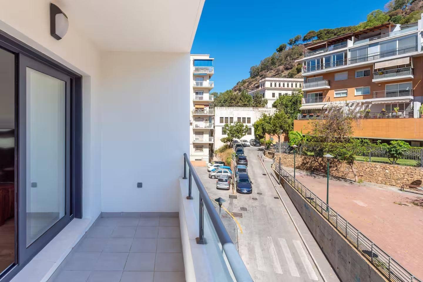 2 Zimmer Wohnung zu verkaufen in Malaga Stadt mit Pool Garage - 750.000 € (Ref: 9985133)