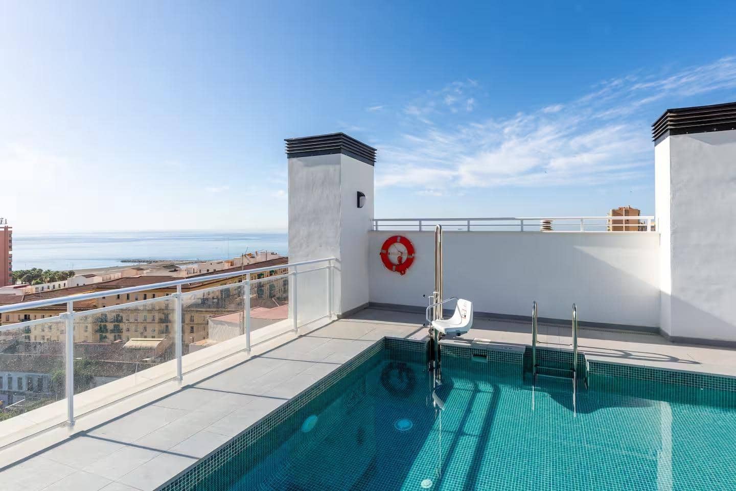 2 Zimmer Wohnung zu verkaufen in Malaga Stadt mit Pool Garage - 750.000 € (Ref: 9985133)