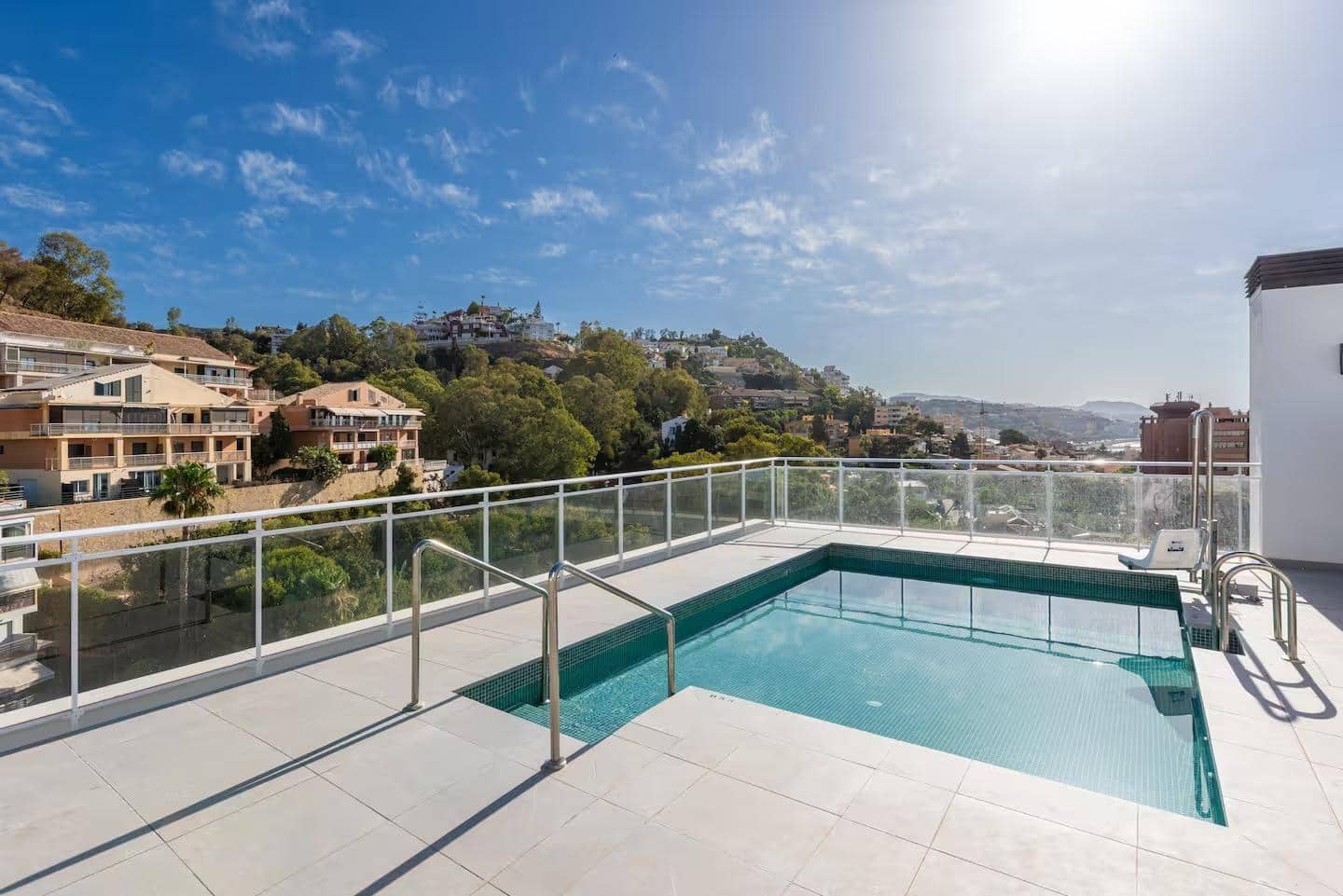 2 Zimmer Wohnung zu verkaufen in Malaga Stadt mit Pool Garage - 750.000 € (Ref: 9985133)