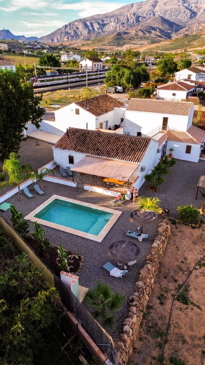 8 soverom Finca/Herregård til salgs i Alora med svømmebasseng - € 879 900 (Ref: 9987042)