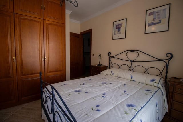 6 sypialnia Willa na sprzedaż w Cómpeta z garażem - 390 000 € (Ref: 9994422)