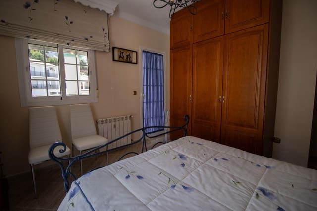 6 sypialnia Willa na sprzedaż w Cómpeta z garażem - 390 000 € (Ref: 9994422)