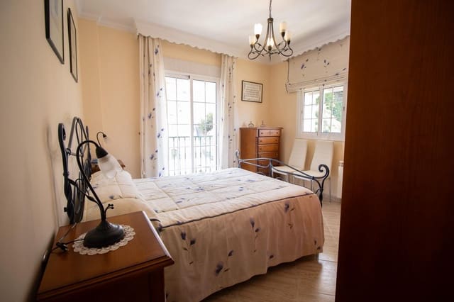 6 sypialnia Willa na sprzedaż w Cómpeta z garażem - 390 000 € (Ref: 9994422)